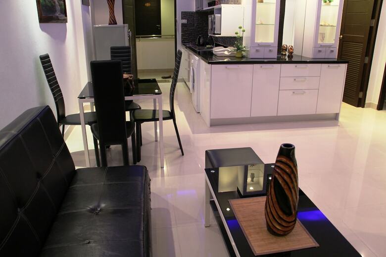 Wongamat Privacy By Good Luck Apartments