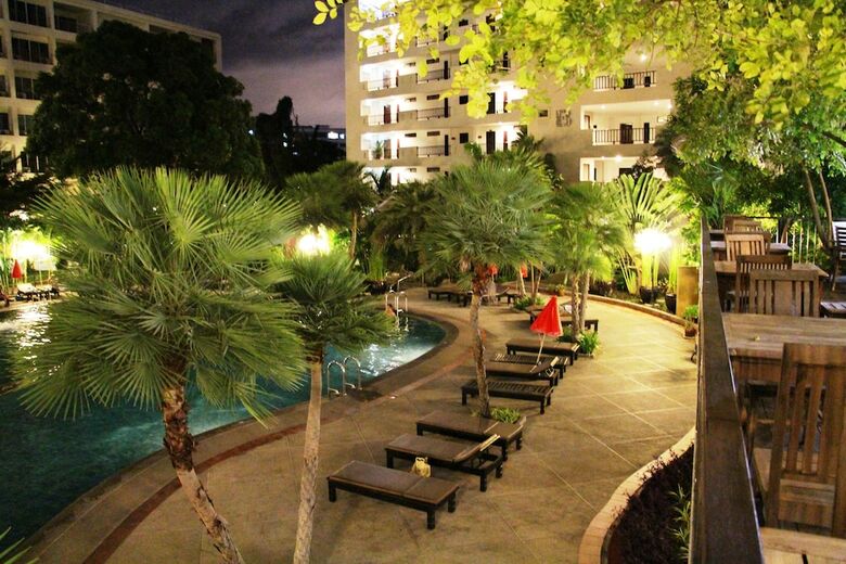 Wongamat Privacy By Good Luck Apartments