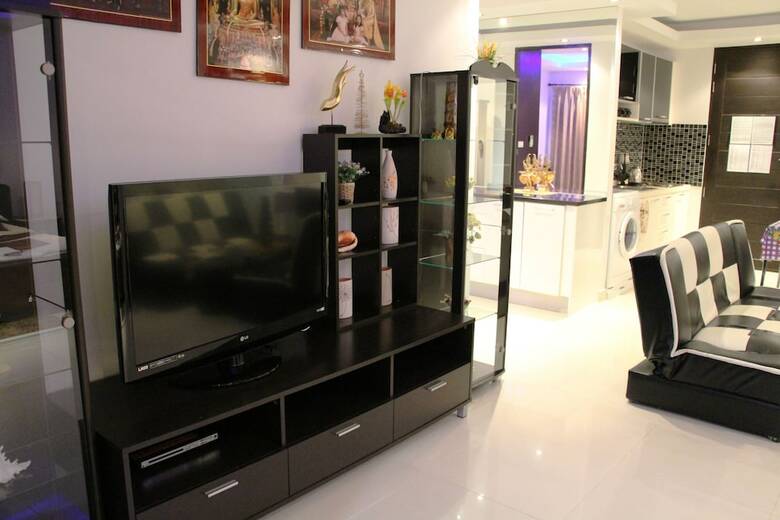Wongamat Privacy By Good Luck Apartments