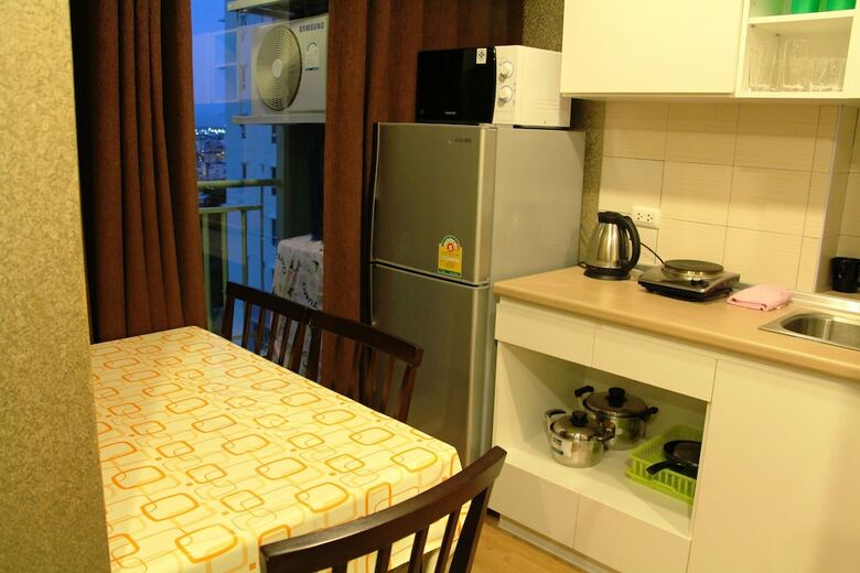 Apartamentos Lumpini Ville Naklua Good Luck