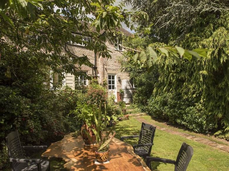 Bed & Breakfast 24 Ward Avenue