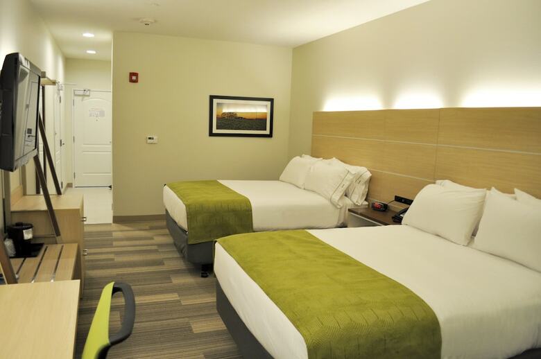 Hotel Holiday Inn Express & Suites Price