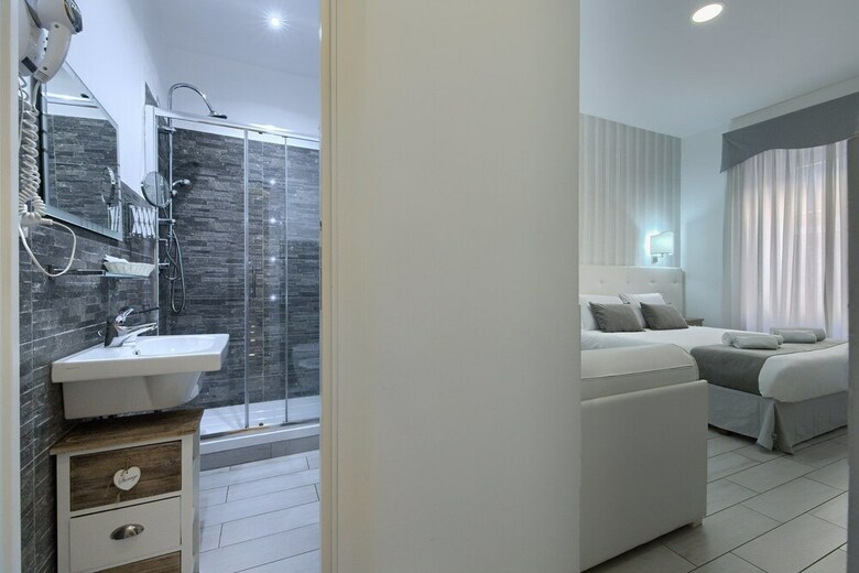 Hotel Vatican's Roof