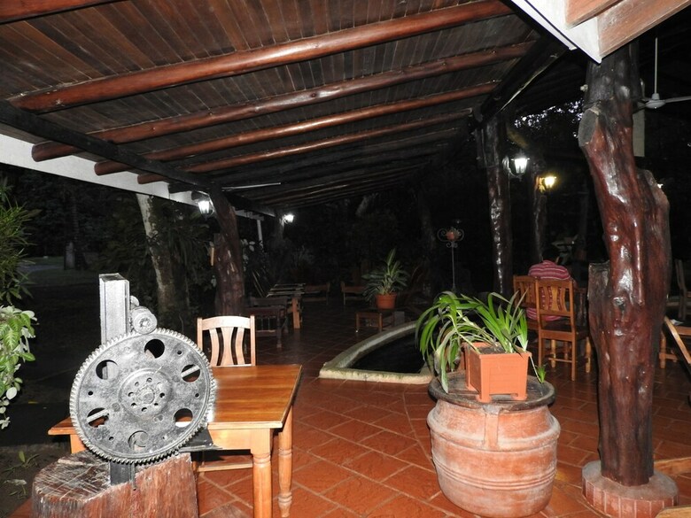Hotel De Campo Ca�o Negro