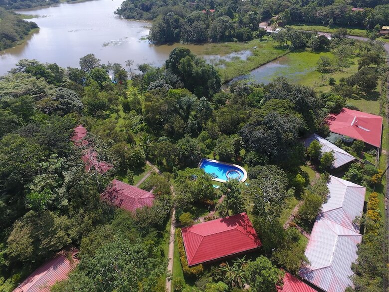 Hotel De Campo Ca�o Negro