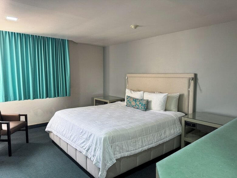 Hotel Corona Plaza