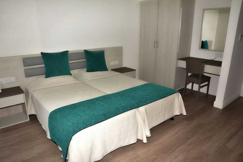 Melini Hotel Suites