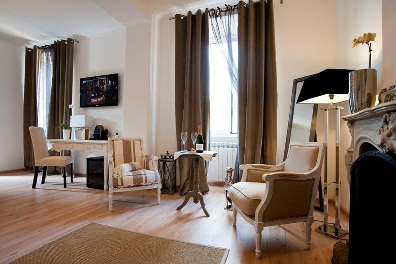 Iulia Guest House