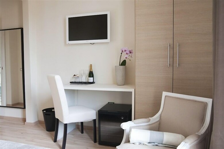 Iulia Guest House