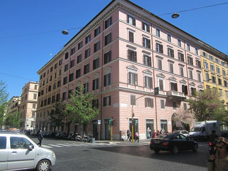 Iulia Guest House