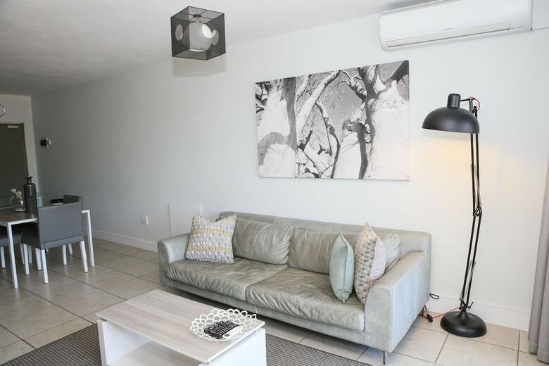 Apartamentos C.a.g The Cube