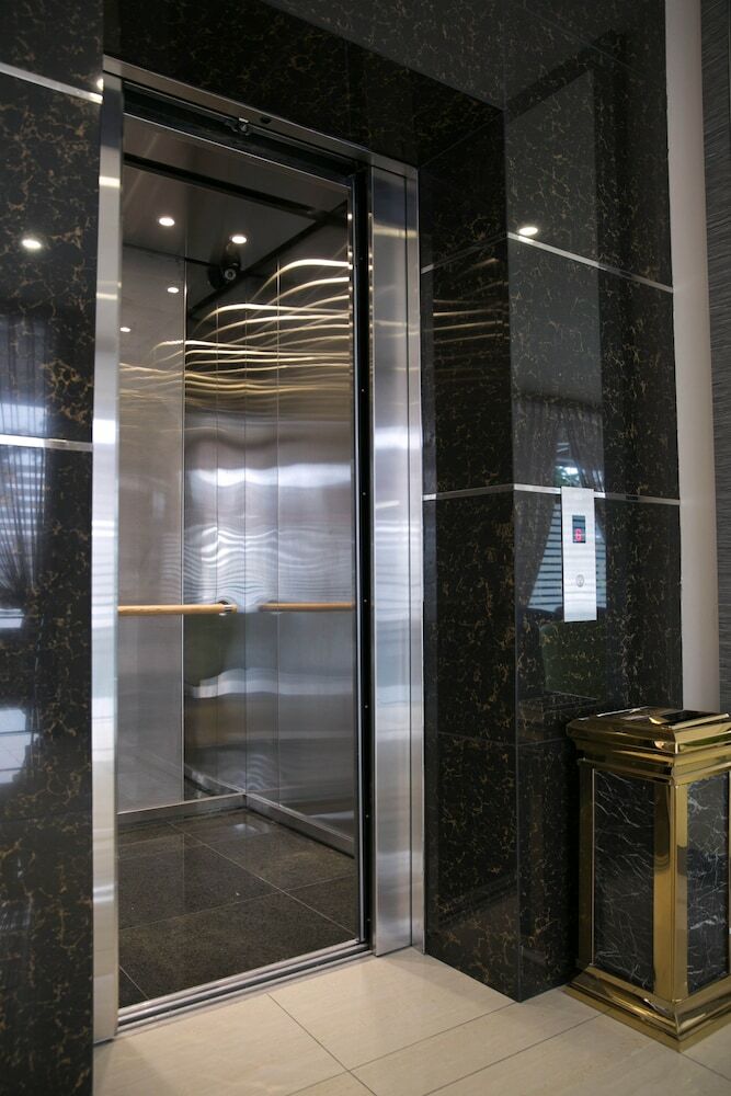 Gl Hotel