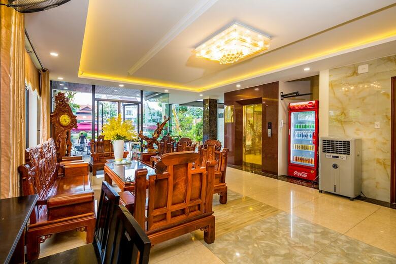 Hotel La Maison Da Nang Beach