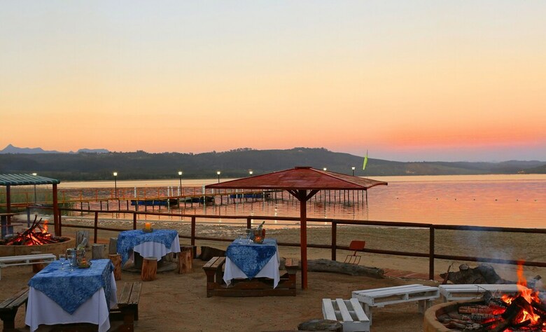Villa Pine Lake Marina