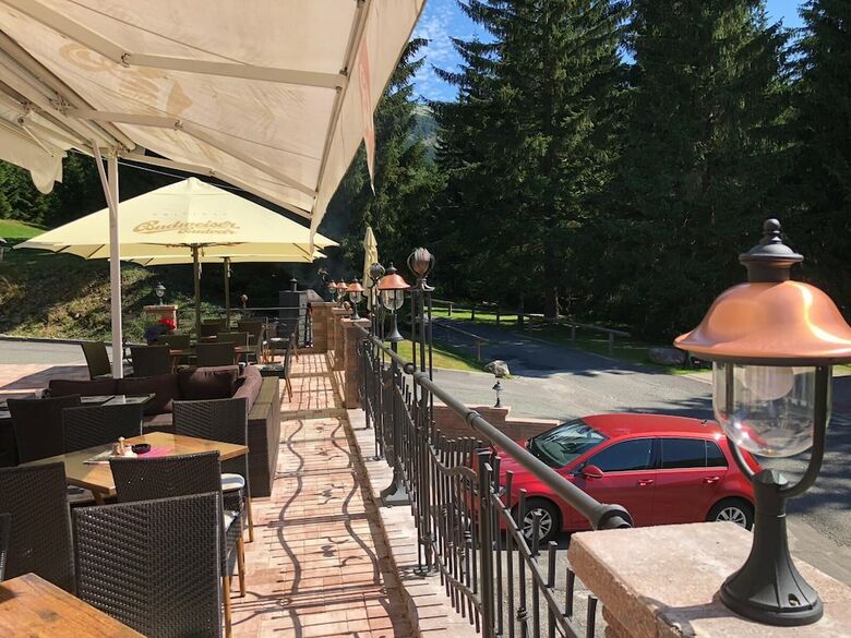 Hotel Krist�na