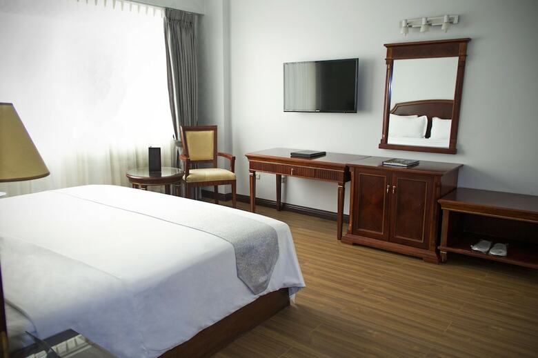 Kingdom Hotel