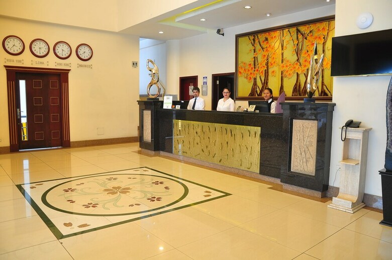 Kingdom Hotel