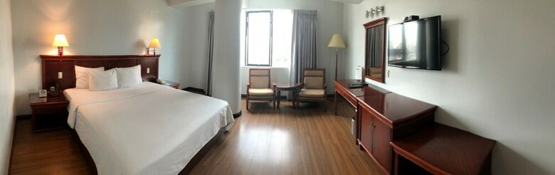 Kingdom Hotel
