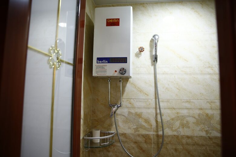 Sandhu Hotel