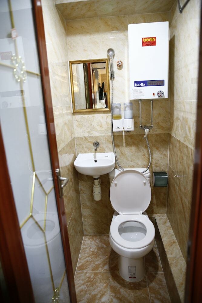 Sandhu Hotel