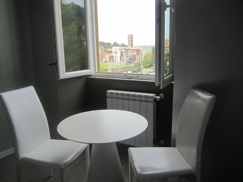 Colosseo Panoramic Rooms
