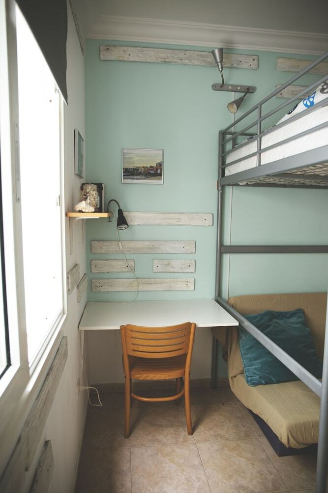 Hostal Hitide Hostel