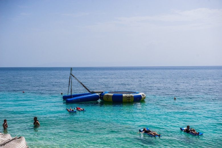 Hotel Wahoo Bay Beach Club & Resort