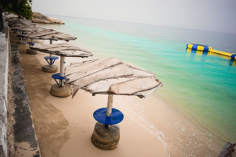Hotel Wahoo Bay Beach Club & Resort