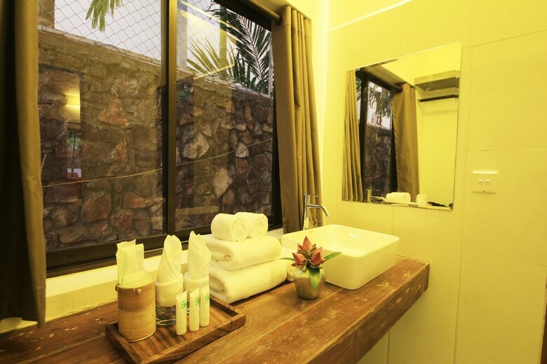Hotel River Bay Villa
