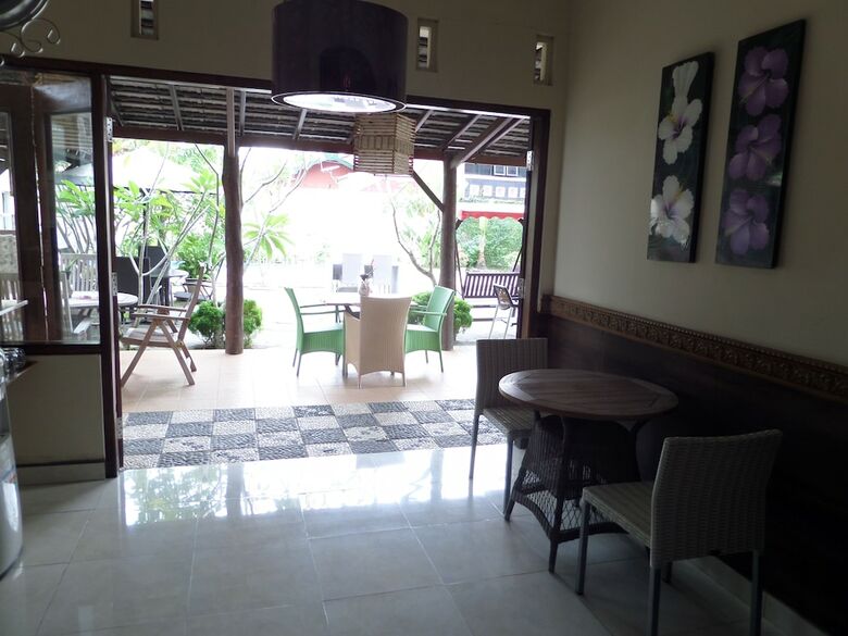 Griya Nendra Hotel