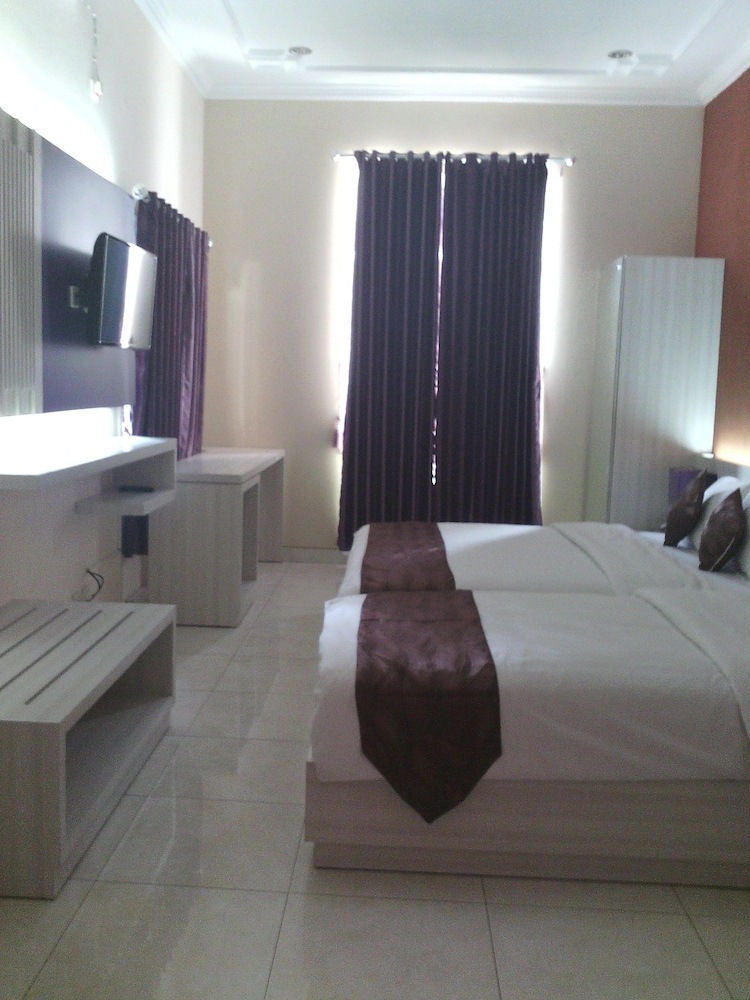 Griya Nendra Hotel