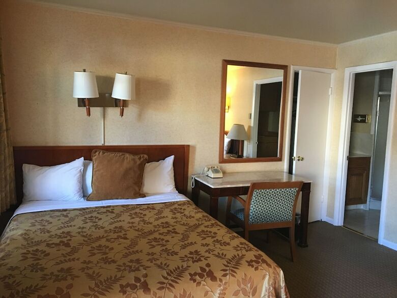 Motel Pacific Heights Inn By Magnuson Worldwide