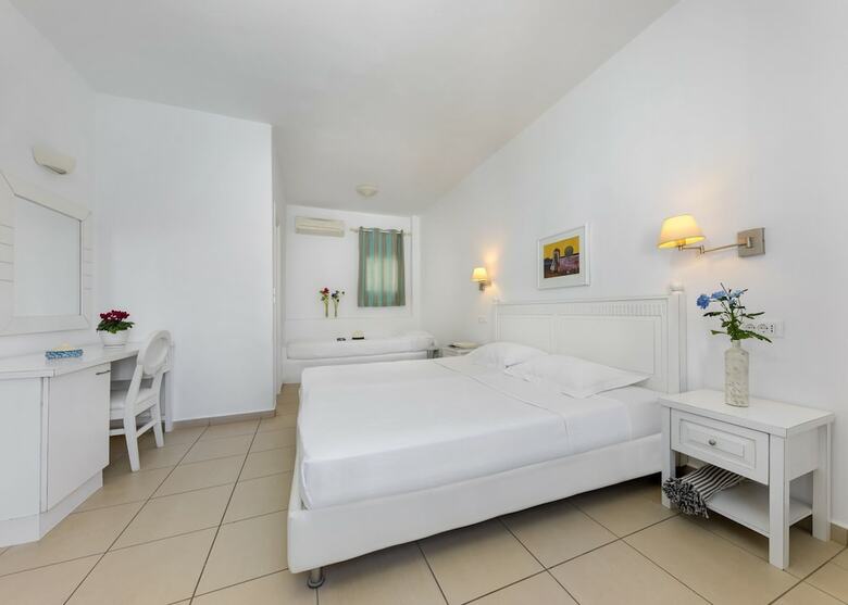 Carbonaki Hotel
