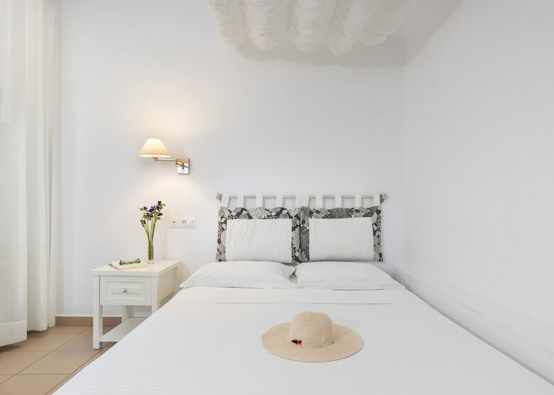 Carbonaki Hotel
