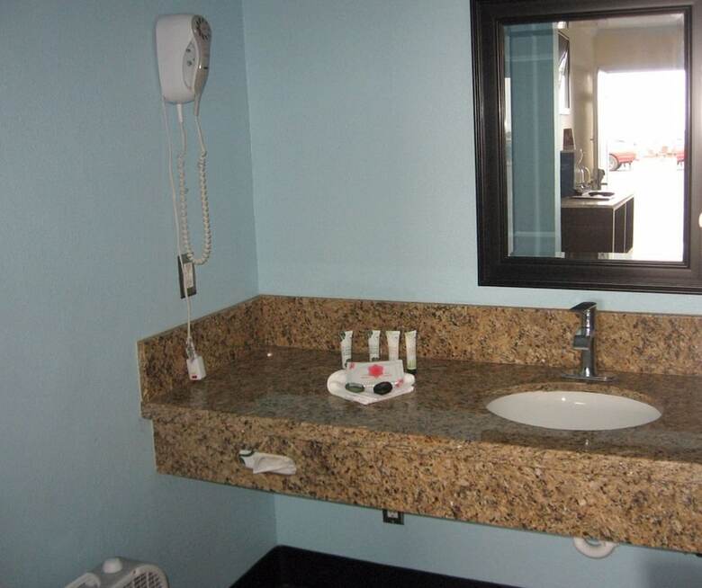 Dolphin Cove Motel