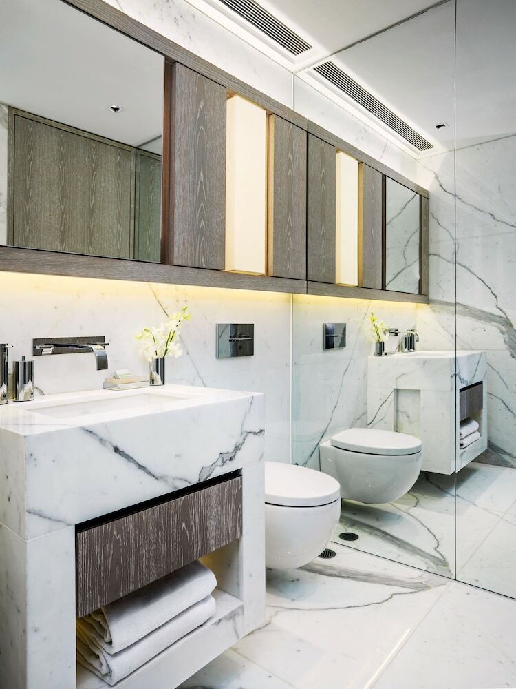 Hotel One96