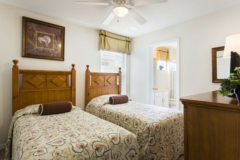 Wonderful Single Vacation Home With Pool Bv0281