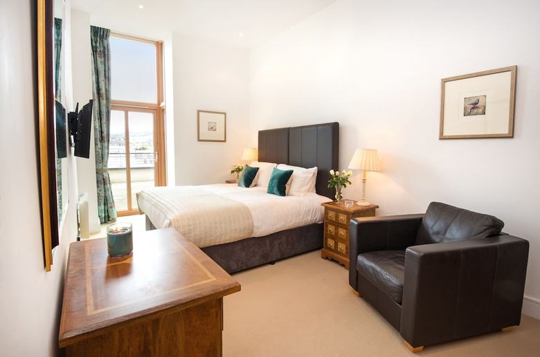 Highland Apartments By Mansley