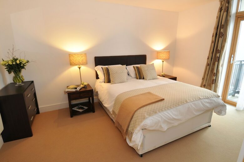 Highland Apartments By Mansley