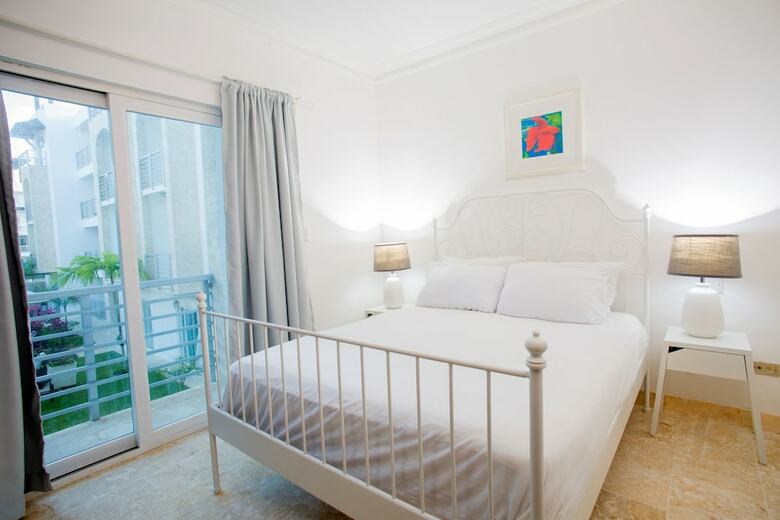 Chateau Del Mar