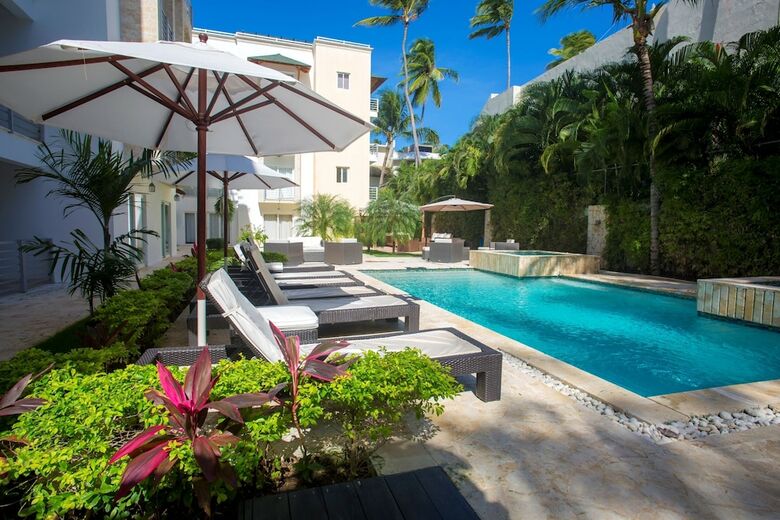 Chateau Del Mar