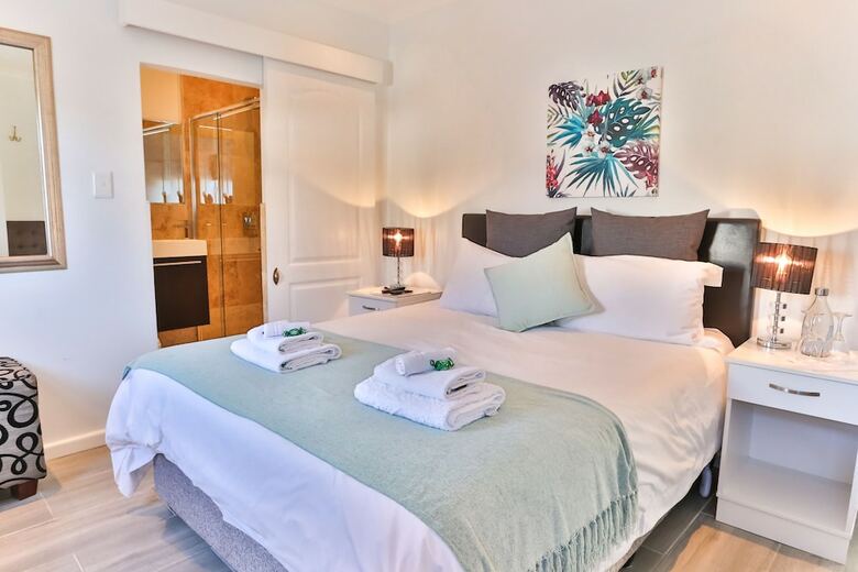 Hotel Abington Manor - Fish Hoek Guesthouse