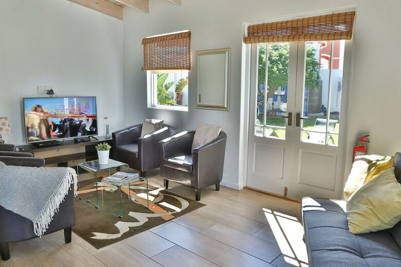 Hotel Abington Manor - Fish Hoek Guesthouse