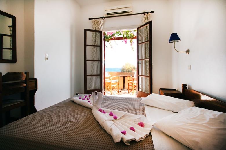 Nostos Beach Hotel