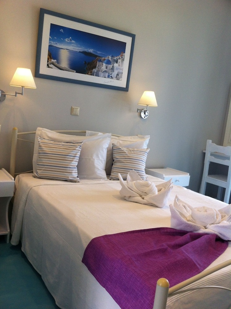 Nostos Beach Hotel
