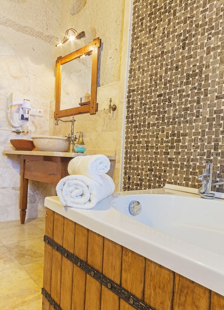 Mithra Cave Hotel - Special Class