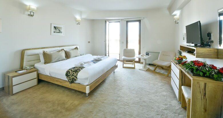 Hotel Bushi Resort & Spa