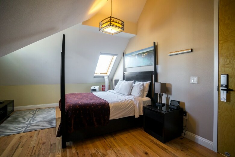 Hotel Rio Vista Suites