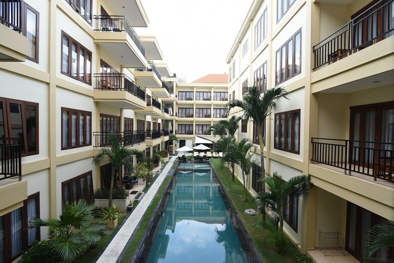 Aparthotel Kuta Townhouse Apartments