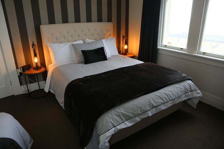 Hotel Majestic Mansions - Apartments At St Clair